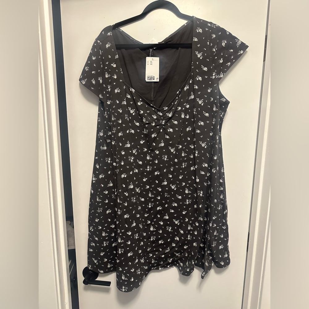 Floral Black T-Shirt Dress